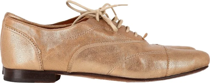 Lace-Up Oxford Shoes in Gold Leather
