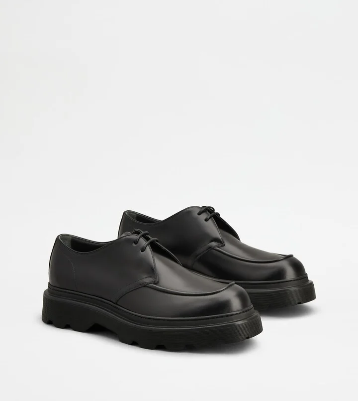Lace-ups in Leather - Image 2