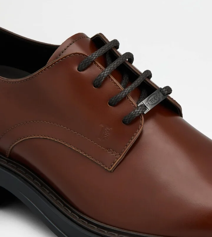 Lace-ups in Leather - Image 5