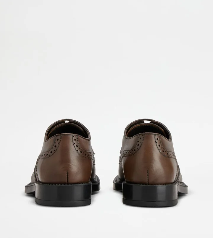 Lace-ups in Leather - Image 3