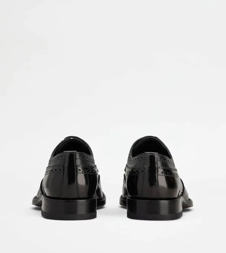 Lace-ups in Leather - Image 3