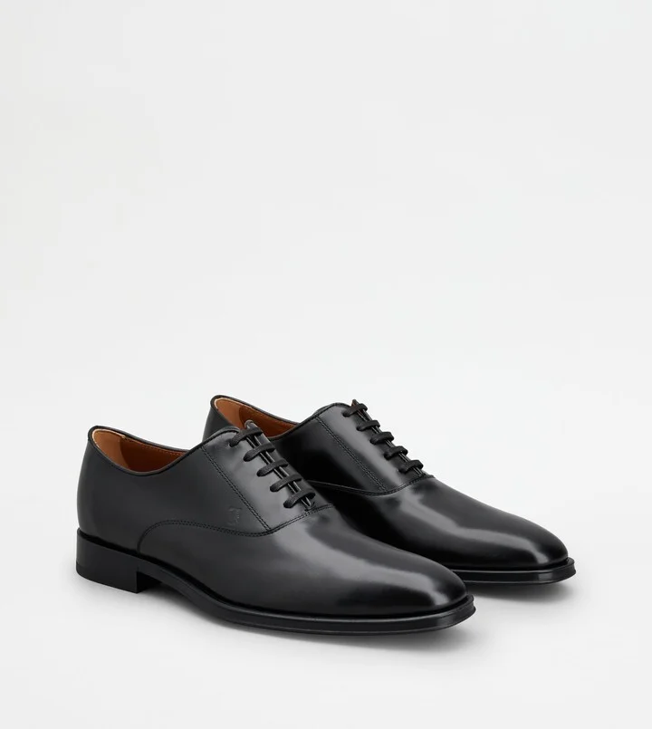 Lace-ups in Leather - Image 2