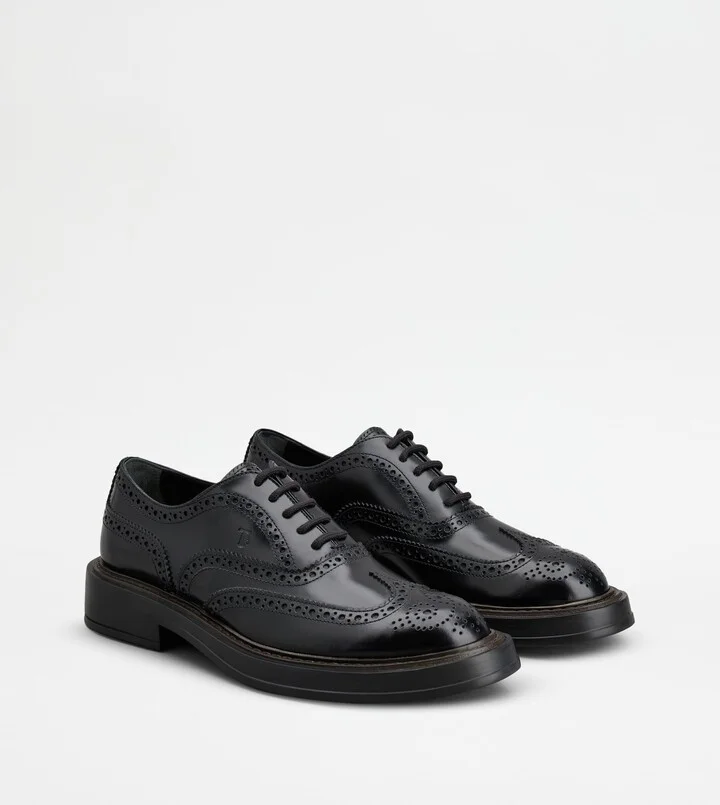 Lace-ups in Leather - Image 2
