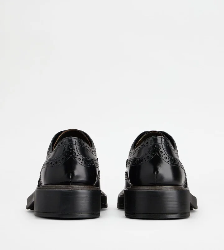 Lace-ups in Leather - Image 3