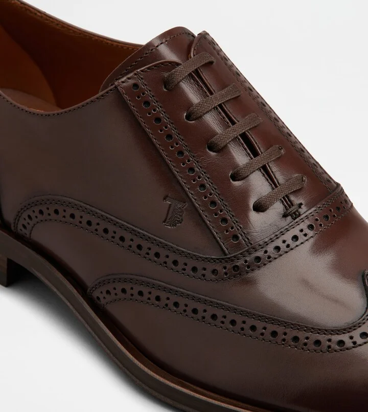 Lace-ups in Leather - Image 5