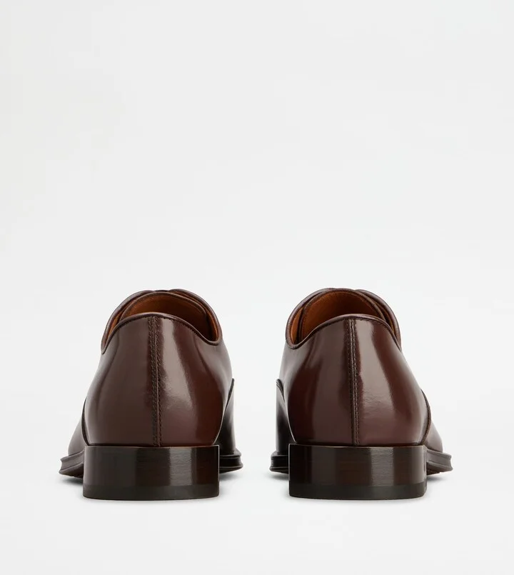 Lace-ups in Leather - Image 3