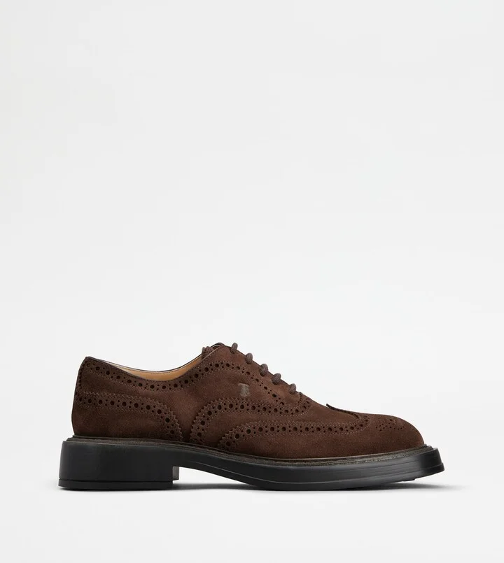 Lace-ups in Suede