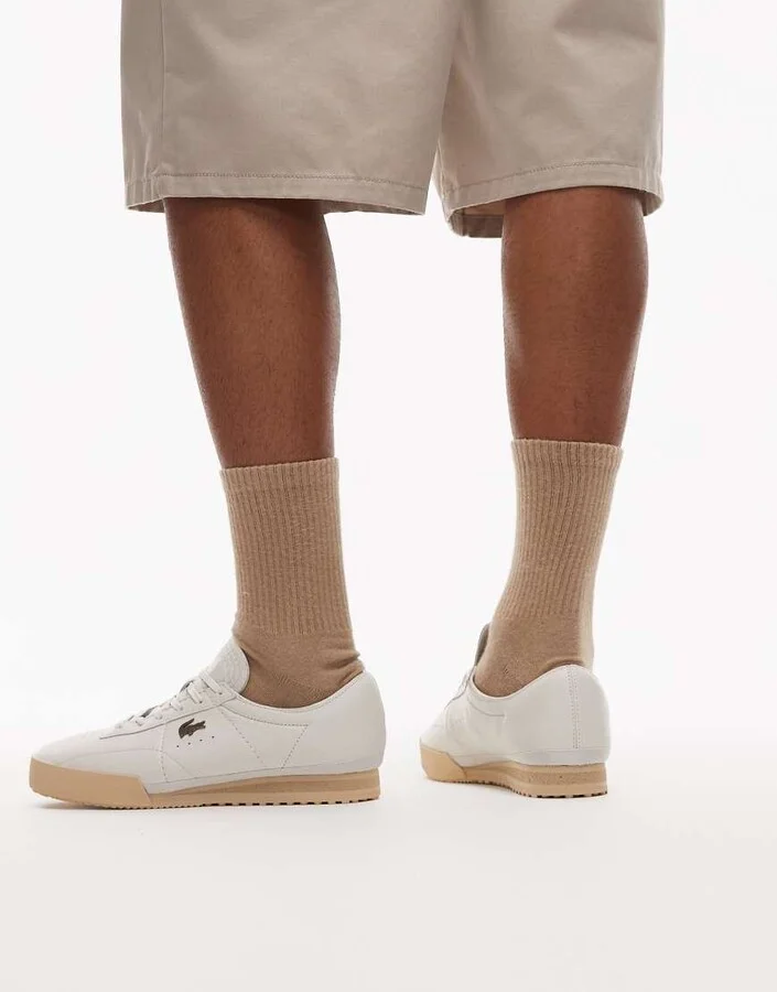 Lacoste Aura sneakers in off white - Image 3
