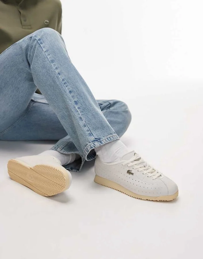 Lacoste club low sneakers in cream