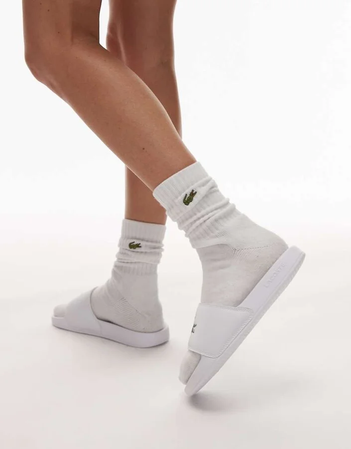 Lacoste Serve 0.0 slides in white - Image 4