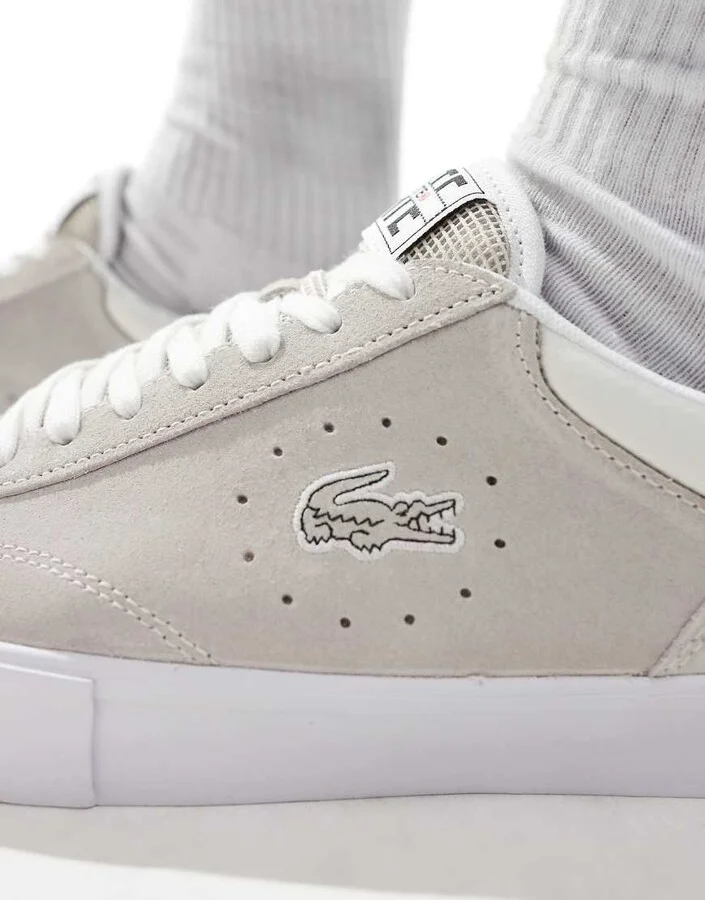 Lacoste trackserve 223 1 sma sneakers in neutral - Image 3