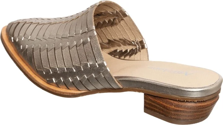 Ladessa Woven Mule - Image 8