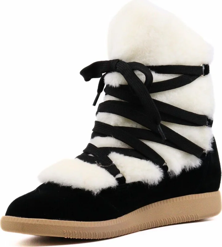 Lady Sherpa In Black