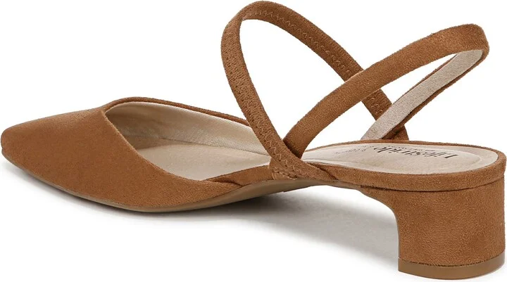 Lainey Pump - Image 11