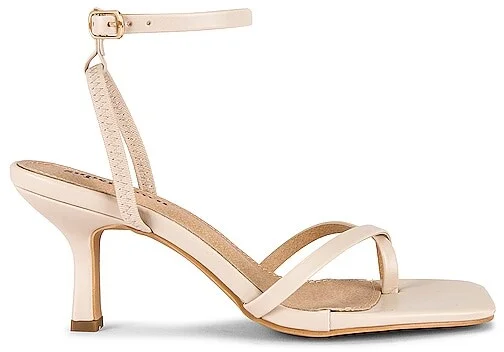 Lara Heel