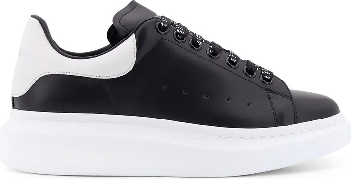 Larry Sneakers