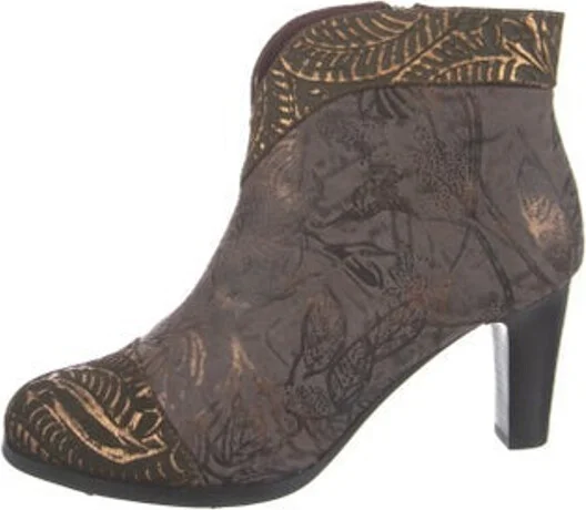 Brown, Pattern Prints