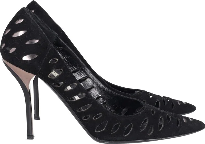Lasercut Romy Pumps Black Suede