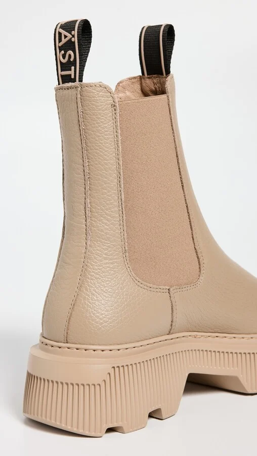 LAST Trixy Boots - Image 2