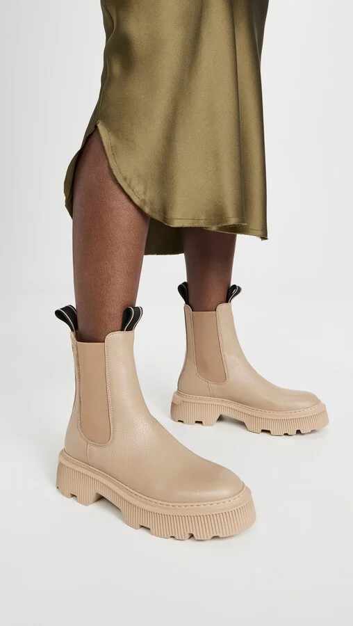 LAST Trixy Boots - Image 4