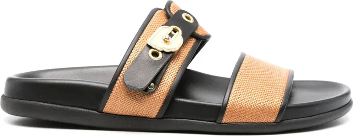 Latria flat sandals