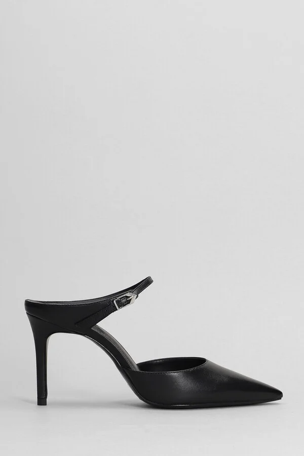 Laura Mule Slipper-mule In Black Leather