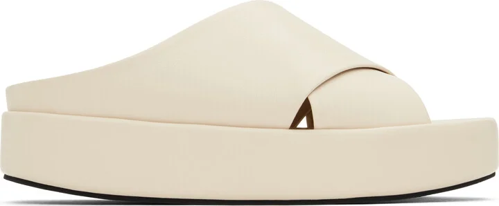 I03 Ivory