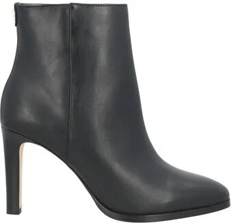 Lauren Ralph Lauren Woman Ankle boots
