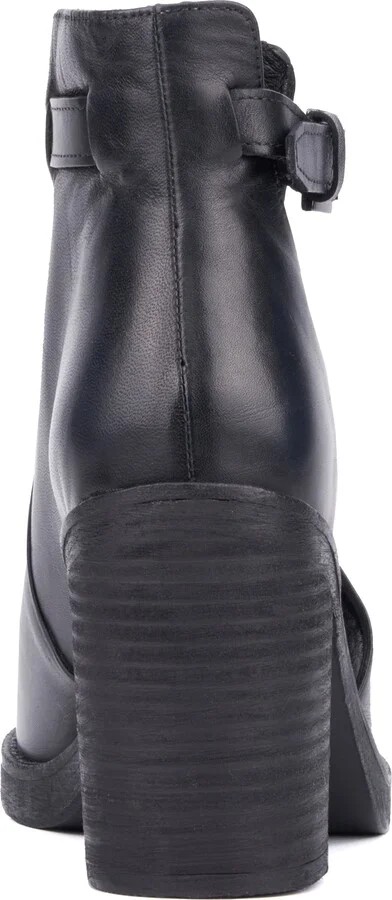 Laverne Block Heel Sandal - Image 3