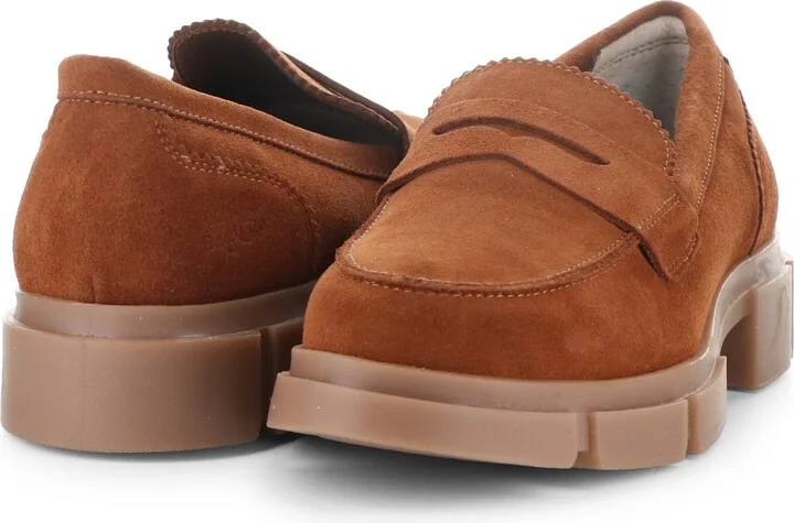 Lawn Chunky Penny Loafer - Image 11
