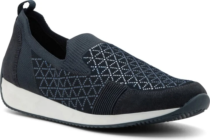 Layton 3 Slip-On Sneaker