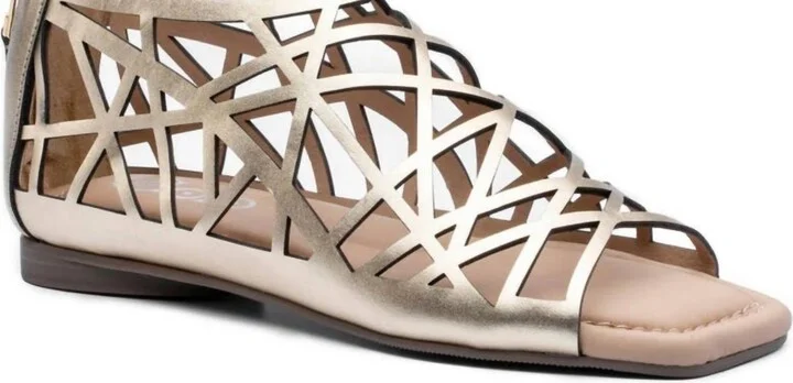 Lazy Sandal In Gold