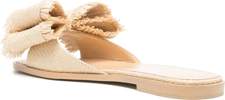 Le Cadeau slides - Image 3