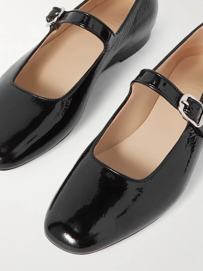 Le Monde Béryl - Crinkled Patent-leather Mary Jane Ballet Flats - Black - Image 4