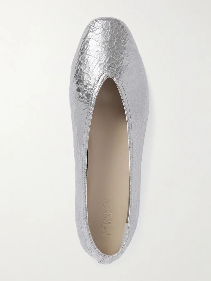 Le Monde Béryl - Luna Metallic Crinkled-leather Ballet Flats - Silver - Image 5