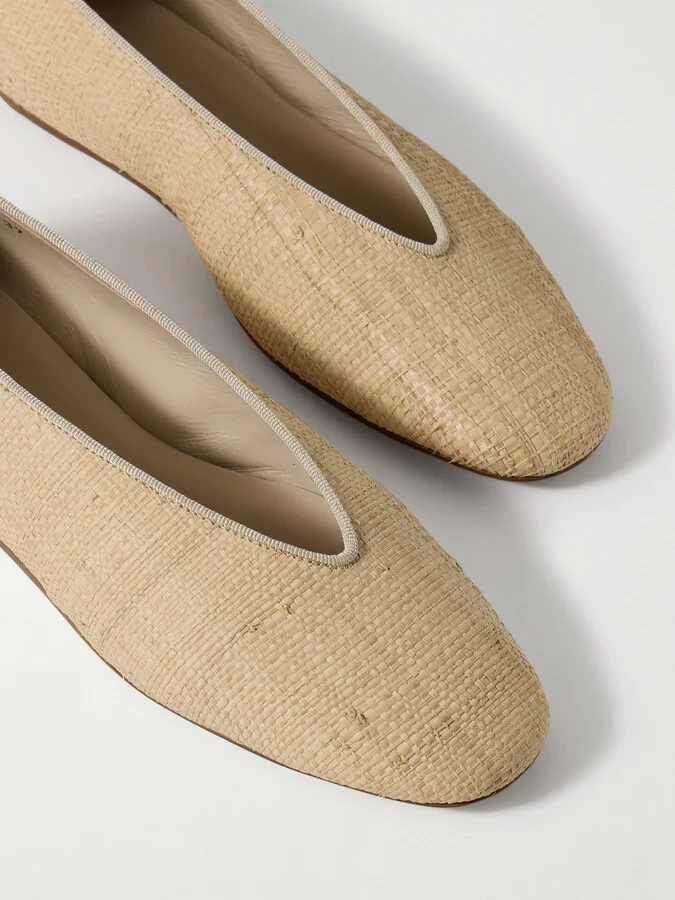 Le Monde Béryl - Regency Grosgrain-trimmed Raffia Ballet Flats - Neutrals - Image 4
