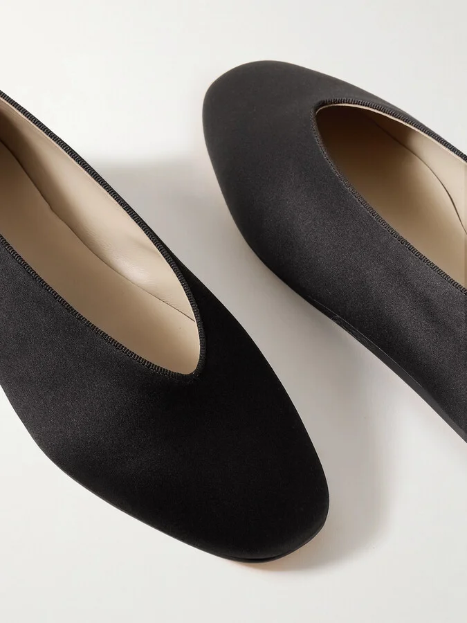 Le Monde Béryl - Regency Grosgrain-trimmed Satin Ballet Flats - Black - Image 4