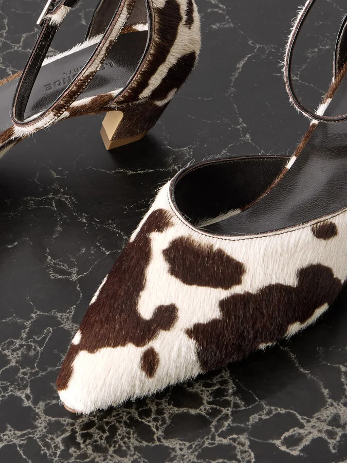 Le Monde Béryl - Victoria Cow-print Calf Hair Pumps - Multi - Image 4