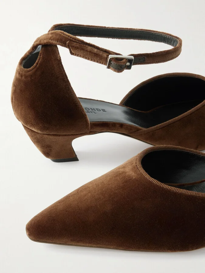 Le Monde Béryl - Victoria Suede Pumps - Brown - Image 4