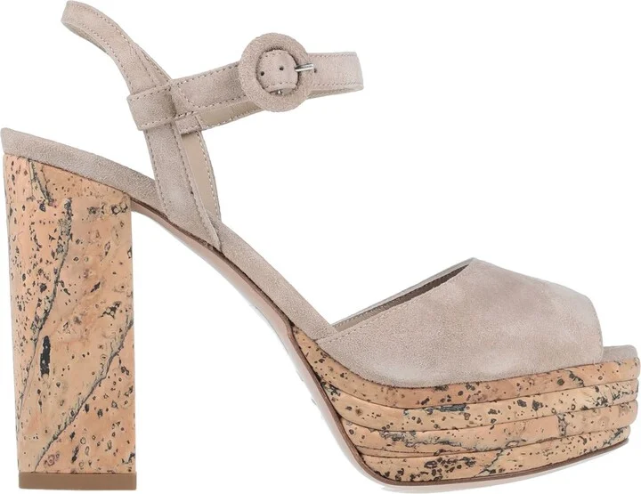 Le Silla Woman Mules & Clogs - Image 9