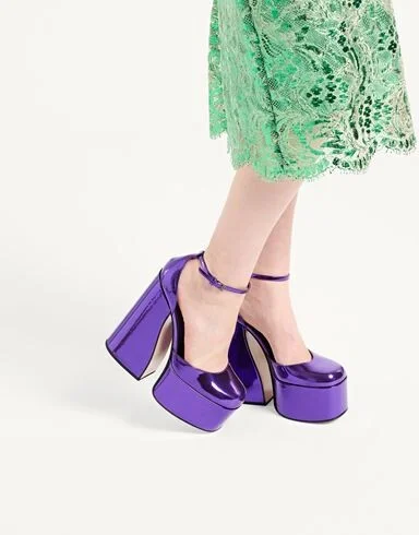 Le Silla Woman Pumps - Image 2