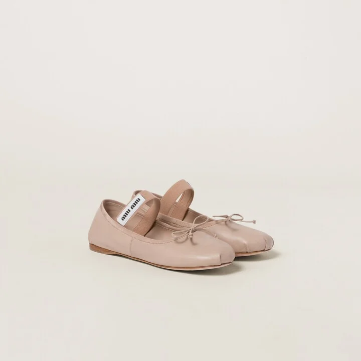 Leather ballerinas