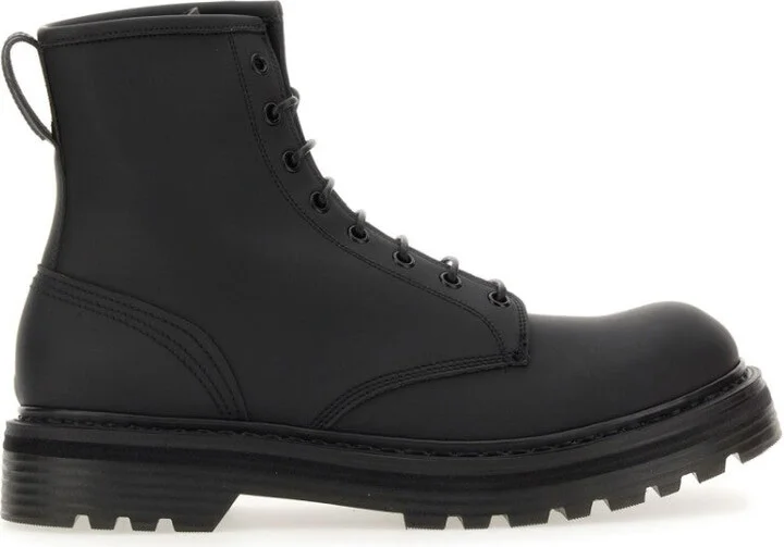 Leather Boots With Tubular Lace-Up Design