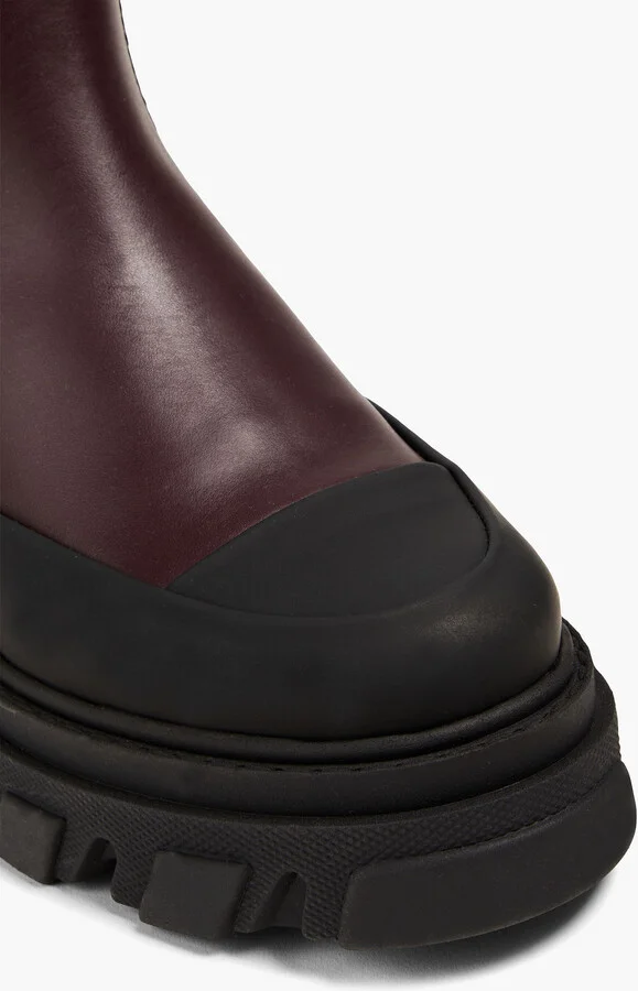 Leather Chelsea boots - Image 4