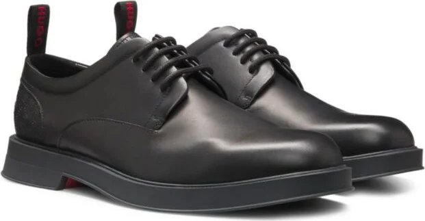 Leather Derby shoes with monogram heel