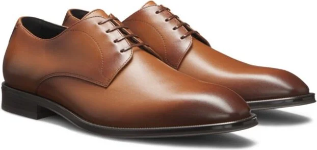 Leather Derby shoes with stitching details