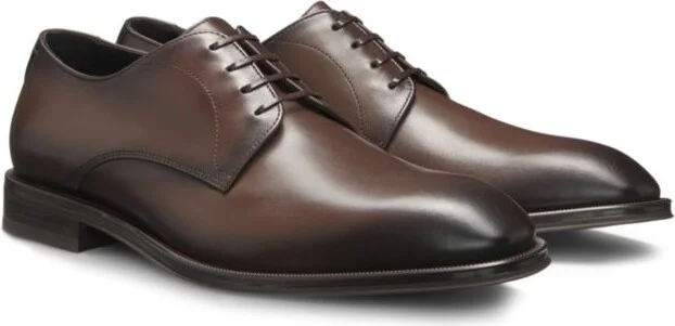 Leather Derby shoes with stitching details