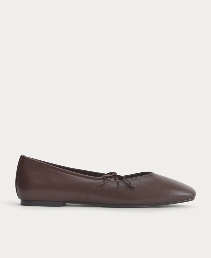 Leather Keyhole Flat