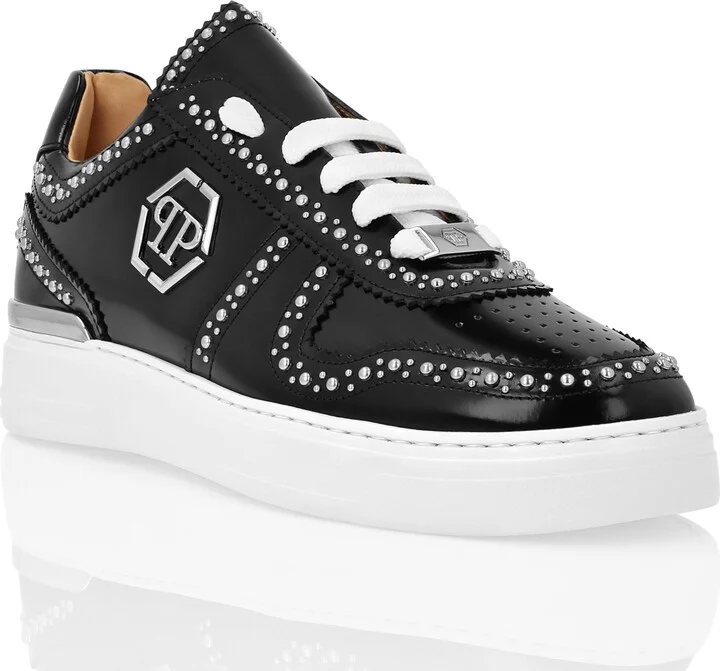 Leather Lo- Top Sneakers