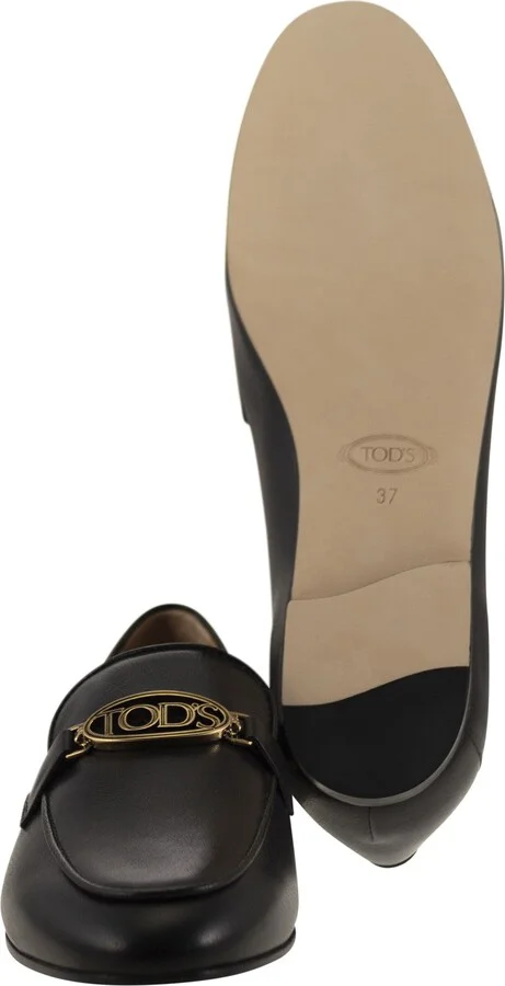 Leather Loafer With Accessory - Image 5
